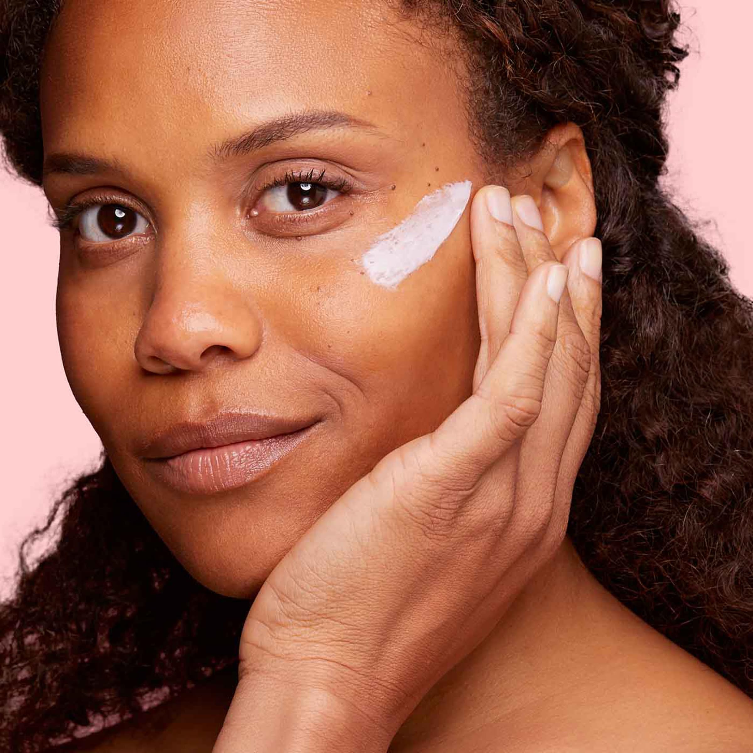 Clarins Instant Smooth Perfecting Touch | Primer, Face Makeup Pore Minimizer | Blurring Primer Targets Wrinkles and Pores | All Skin Types | 0.5 Ounces